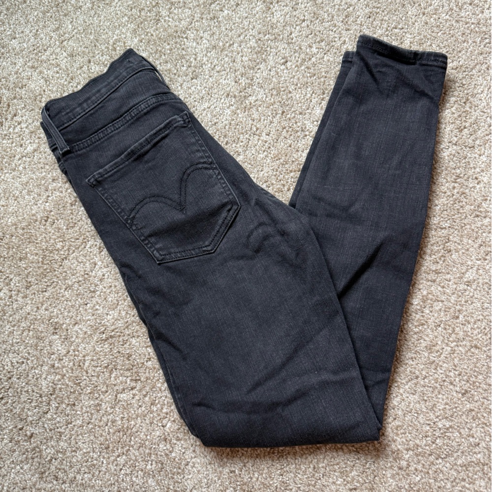 Levi's Black Mike High Skinny Jeans Size 26